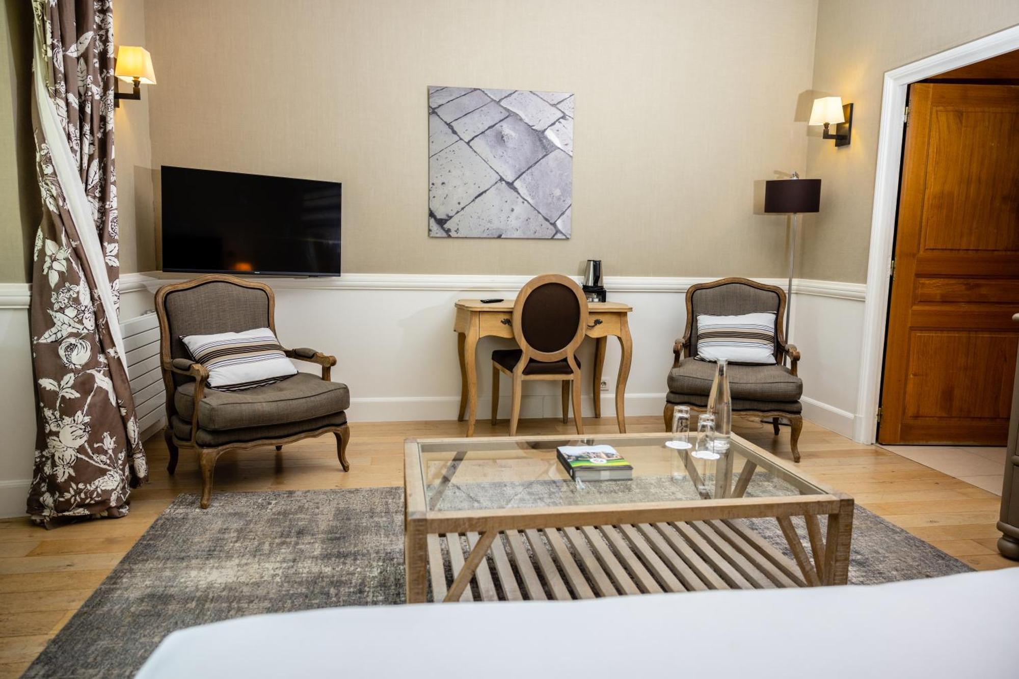 Hotel Domaine De La Tortiniere Veigné Zewnętrze zdjęcie